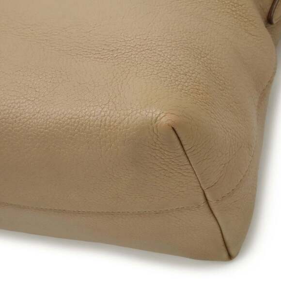 PRADA Cream Leather Shoulder Bag - Picture 4 of 10